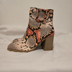 Pierre Dumas Multicolor Snakeskin Heeled Boots
